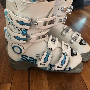 Salomon Women’s White Ski Boots X-Max